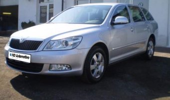  Škoda Octavia Combi III 2.0 TDI DSG Elegance