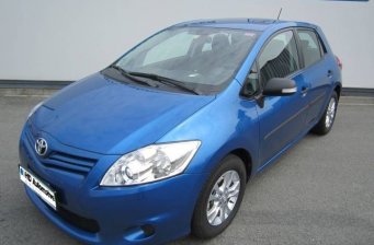Toyota Auris 1,33 VVT-i Dual Terra Cool